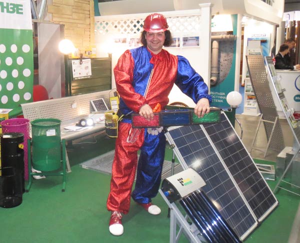 клоун кирпичи и солнечные батареи