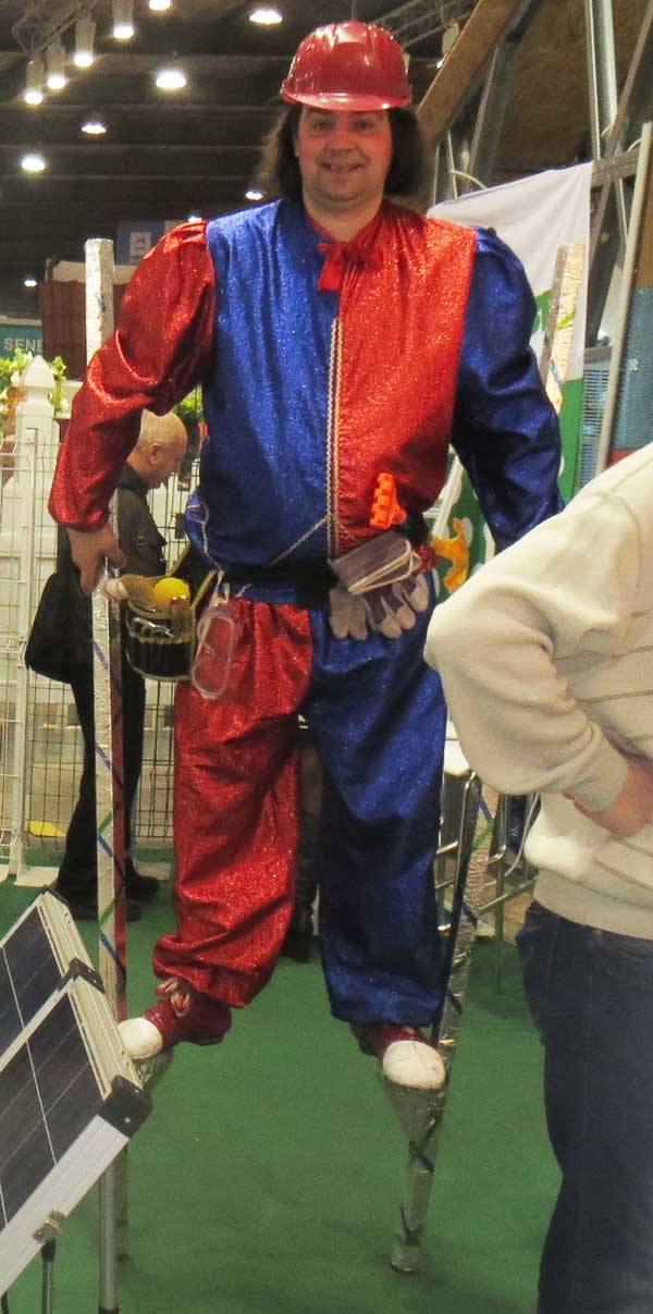 выставка и клоун