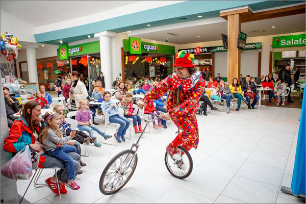 моноцикл на развлечениях
