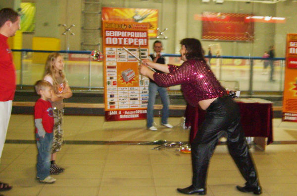 жонглера на акцию