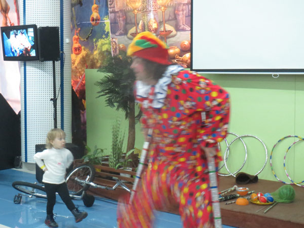 Клоун в ТРЦ Мармелад, парк развлечений 7 чудес детства