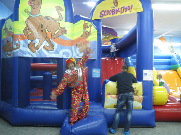 Клоун в ТРЦ Мармелад, парк развлечений 7 чудес детства