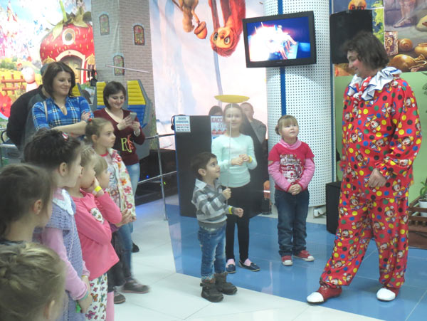 Клоун в ТРЦ Мармелад, парк развлечений 7 чудес детства