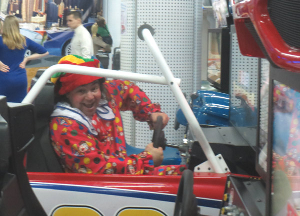 Клоун в ТРЦ Мармелад, парк развлечений 7 чудес детства