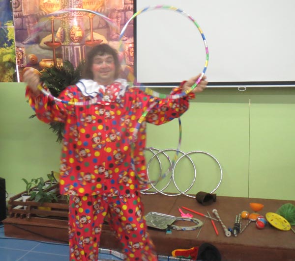 Клоун в ТРЦ Мармелад, парк развлечений 7 чудес детства