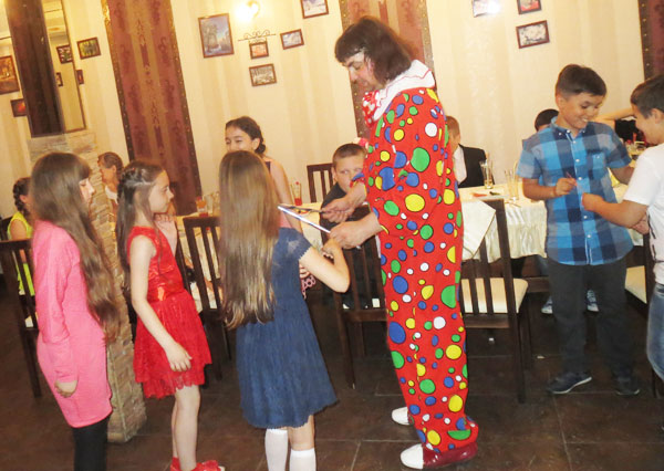 Выступление и обучение жонглированию Китайскому дьяболо