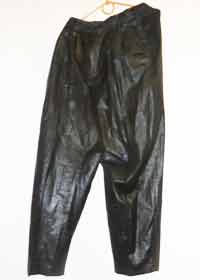 чорные концертные штаны