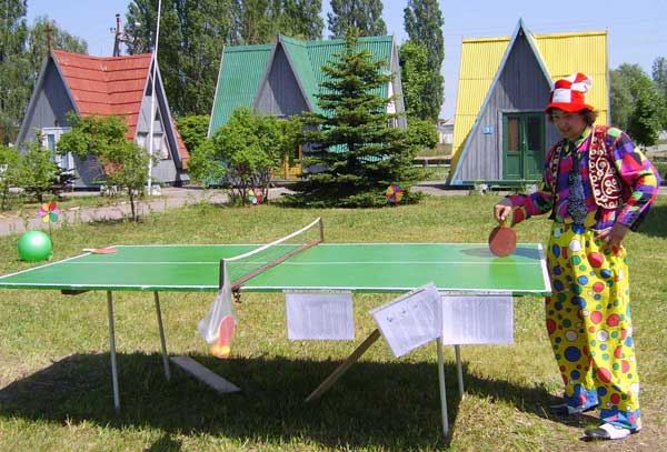 Теннис нгастольный